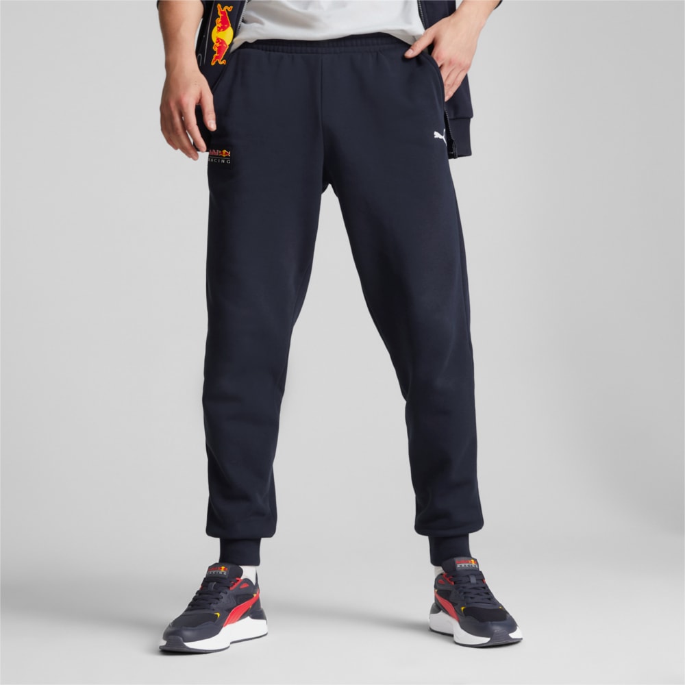 Изображение Puma Штаны Red Bull Racing Essentials Fleece Sweatpants Men #1: NIGHT SKY