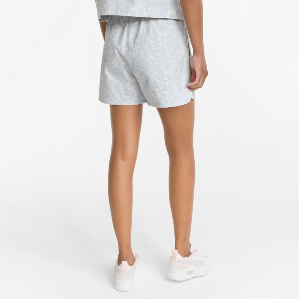 Изображение Puma Шорты Summer Resort Twill Women's Shorts #2: Arctic Ice-AOP