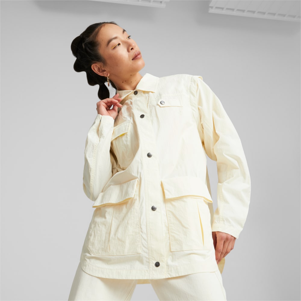 Women's safari jacket top with zip off sleeves
