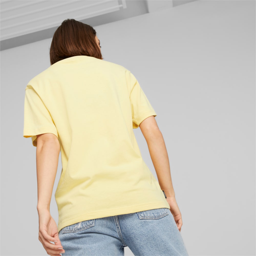 Изображение Puma Футболка Downtown Relaxed Graphic Tee Women #2: Light Straw