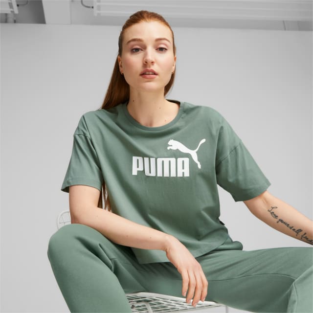Image PUMA Camiseta Cropped Essentials Logo Feminina