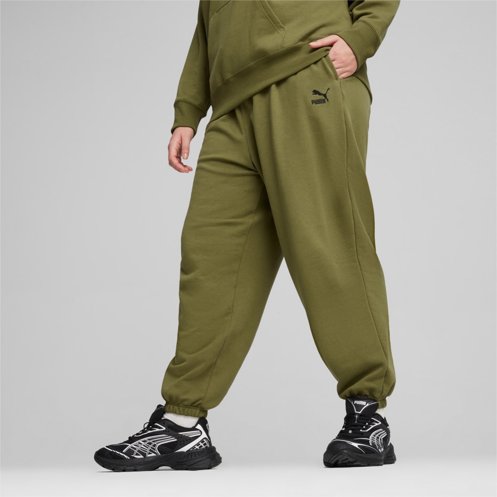 Зображення Puma Штани BETTER CLASSICS Women's Sweatpants #2: Olive Green