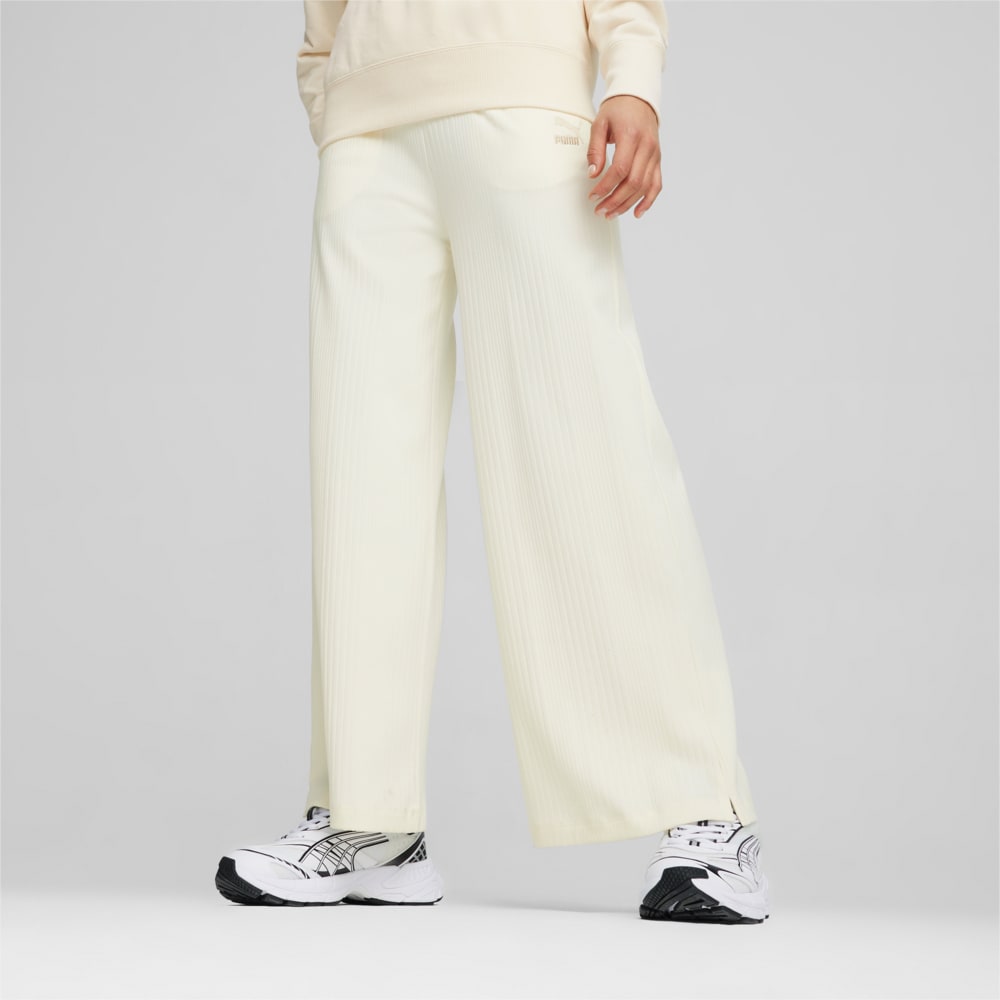 Изображение Puma Штаны CLASSICS Women's Ribbed Relaxed Sweatpant #2: Frosted Ivory