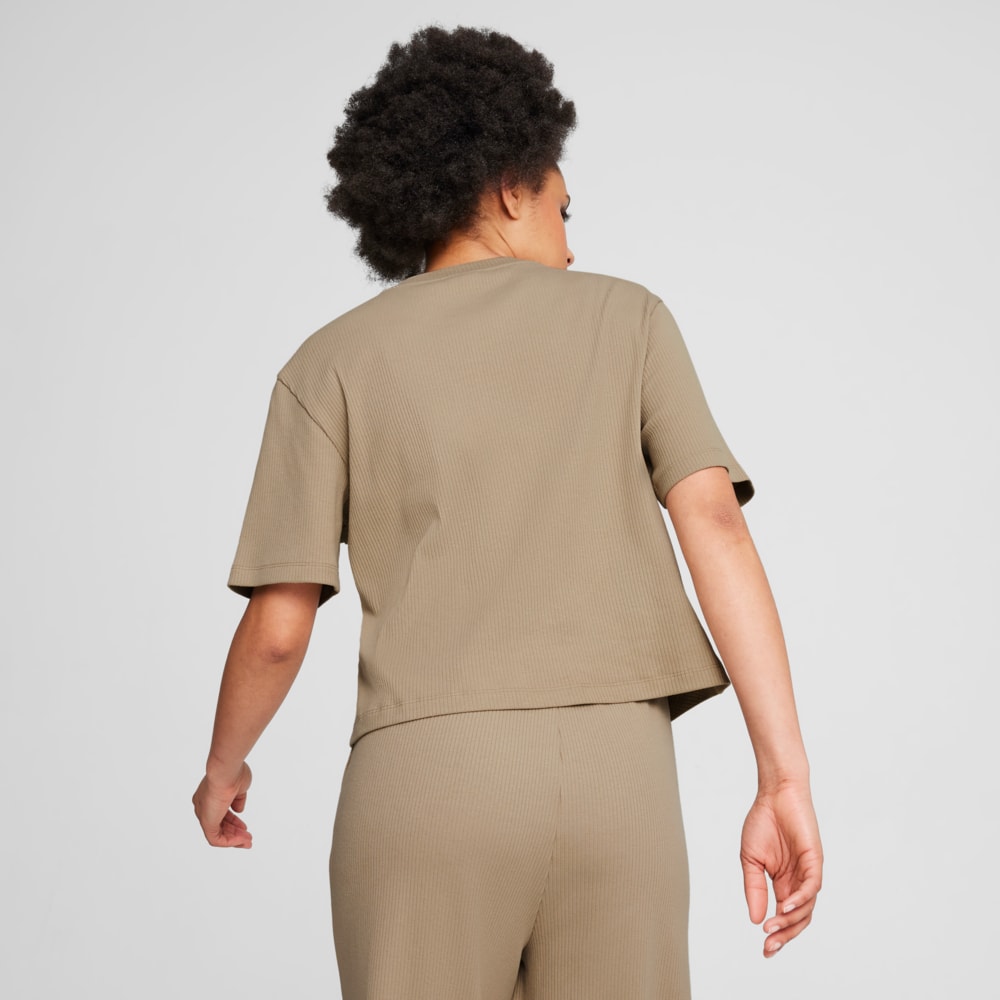 Imagen PUMA Polera CLASSICS Relaxed de canalé para mujer #2