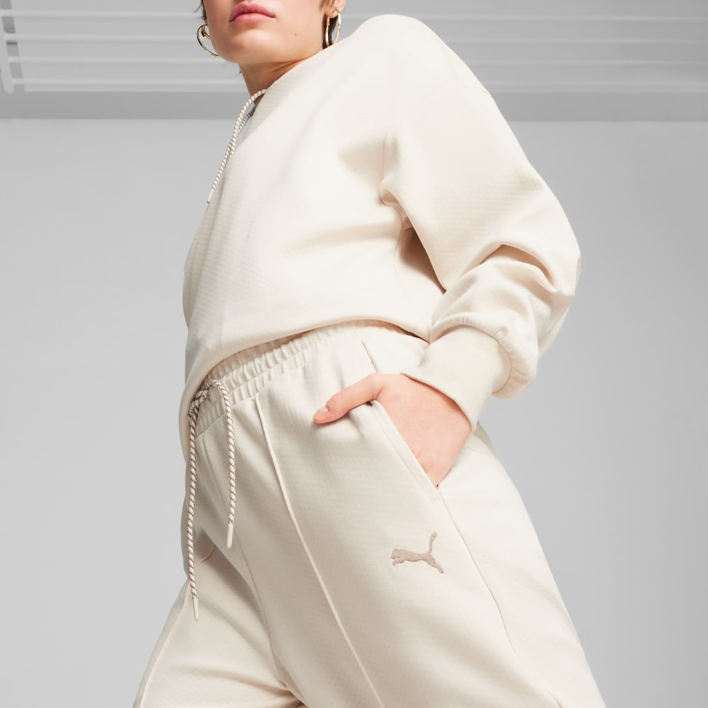 Зображення Puma Штани CLASSICS Pintuck Sweatpants Women #2: Alpine Snow