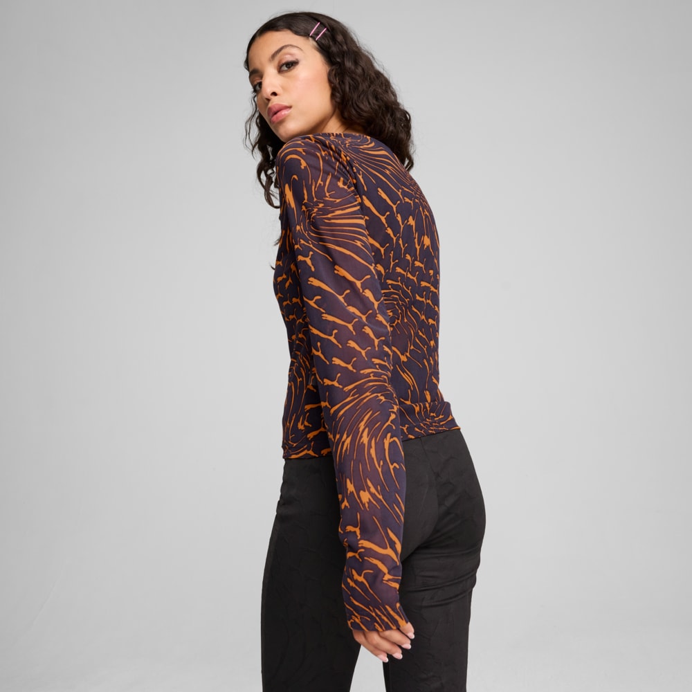 Imagen PUMA Polera manga larga en malla DARE TO para mujer #2
