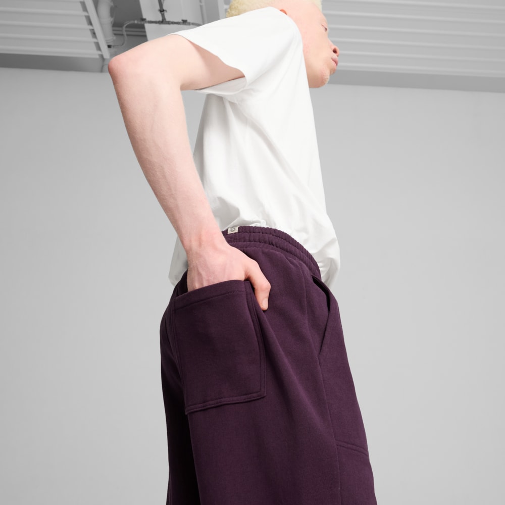 Изображение Puma Брюки спортивные DOWNTOWN Relaxed Sweatpants Unisex #2: Midnight Plum