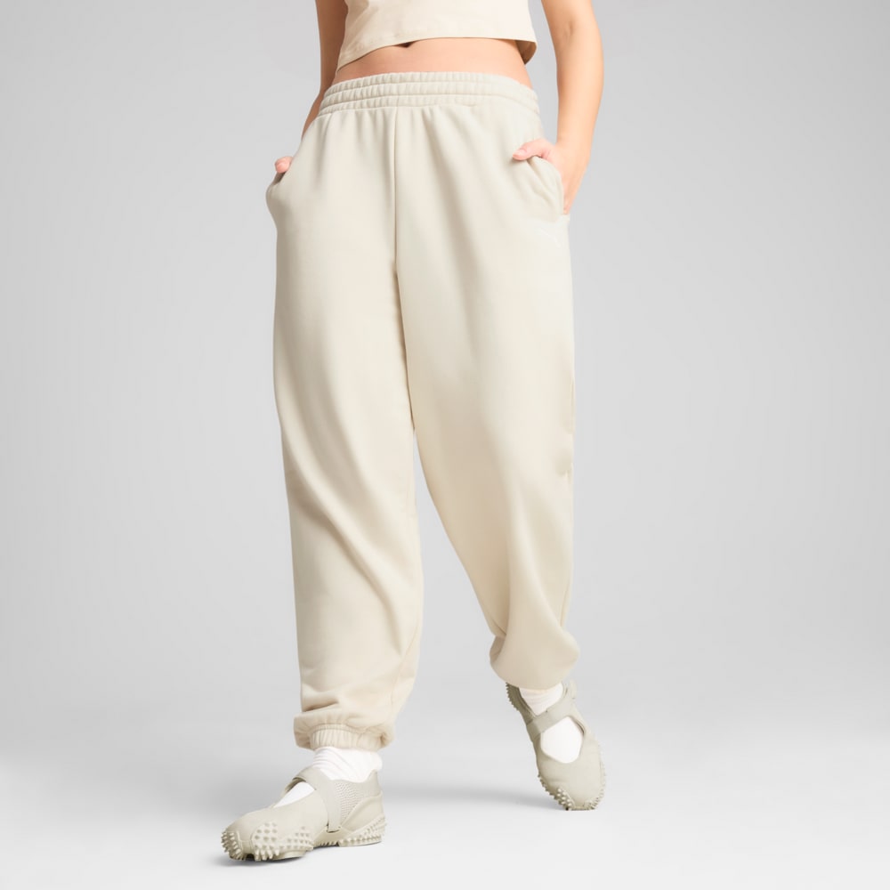 Зображення Puma Штани WARDROBE ESS Relaxed Sweatpants Women #1: Alpine Snow