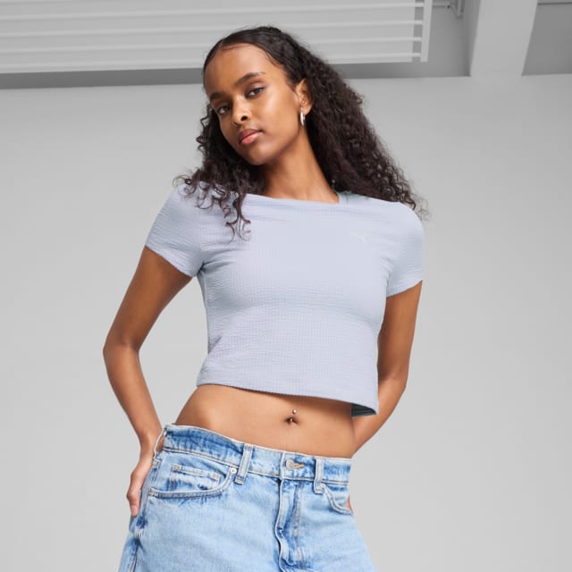 Imagen PUMA Polera corta DARE TO Textured para mujer