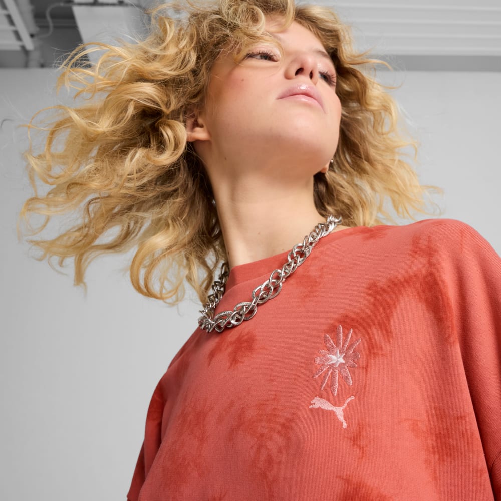Imagen PUMA Polerón oversize WARDROBE Essentials FLORAL PACK para mujer #2