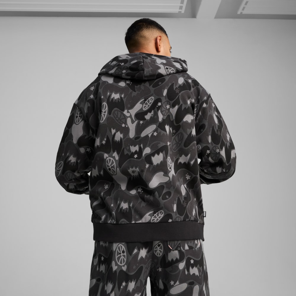 Imagen PUMA Polerón de basket Dress Code Camo para hombre #3