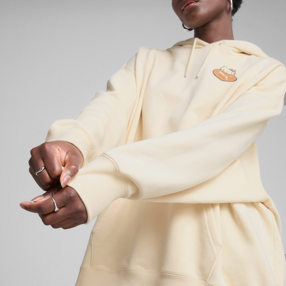 Изображение Puma Худи PUMA X HELLO KITTY AND FRIENDS Graphic Oversized Training Hoodie Women #2: Alpine Snow