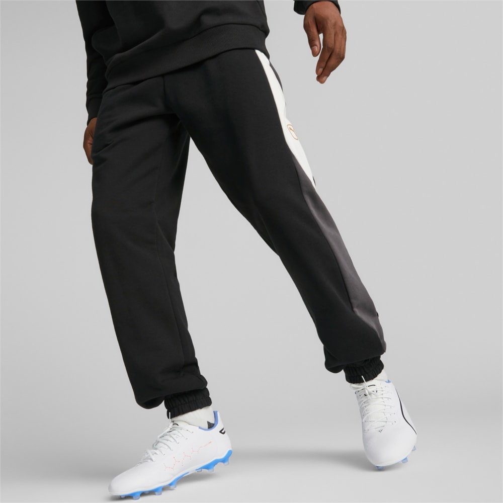 Imagen PUMA Pantalones deportivos de fútbol para hombre KING Top #1