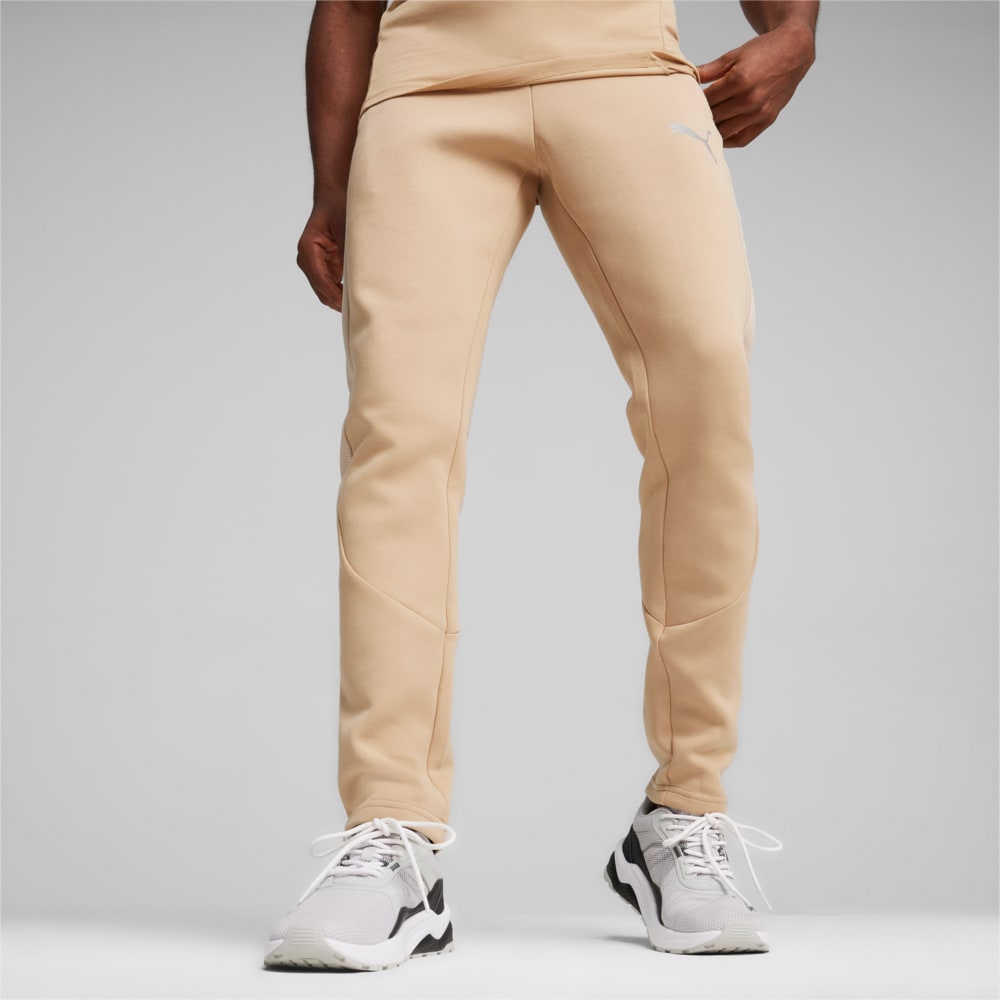 Изображение Puma Спортивные штаны EVOSTRIPE Men's Sweatpants #1: Prairie Tan