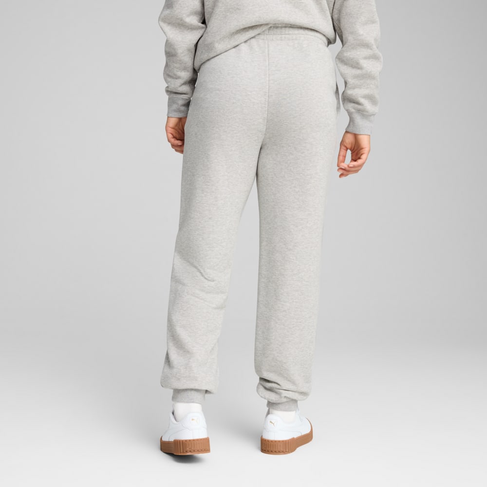 Зображення Puma Штани ESS Small No. 1 Logo Comfort High-Waist Sweatpants Women #2: light gray heather