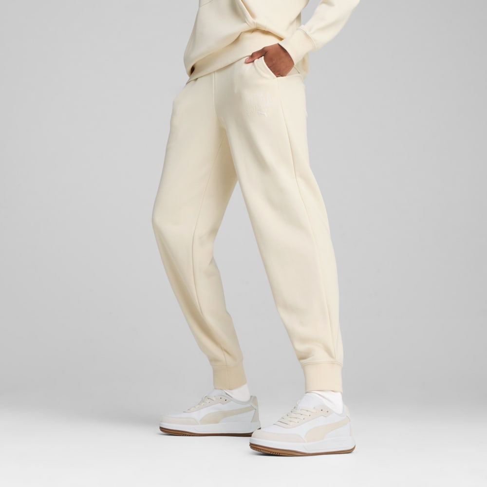 Изображение Puma Брюки PUMA CLASS Comfort Sweatpants Women #1: Alpine Snow