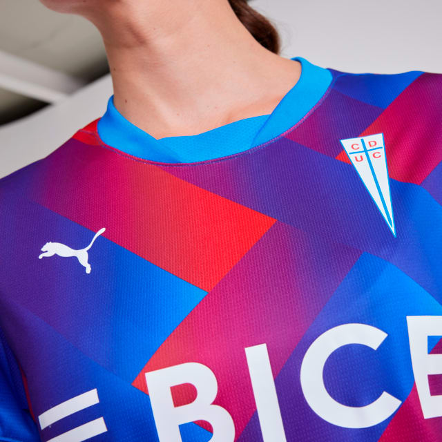 Imagen PUMA Camiseta Universidad Católica 3rd Replica para mujer