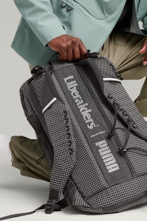 PUMA x LIBERAIDERS 28L Backpack, PUMA Black, extralarge-GBR