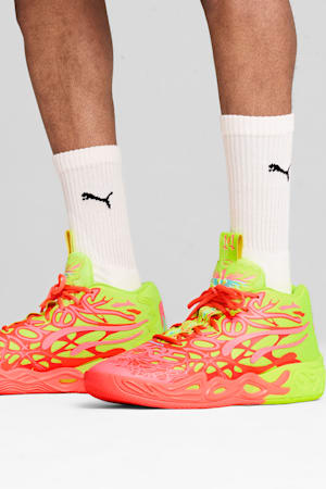 MB.04 1Love Basketball Shoes, Pink Alert-Yellow Alert, extralarge-GBR