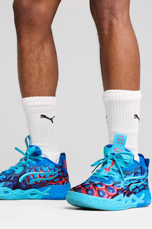 MB.04 Lo Alien Skins Basketball Shoes Unisex, Ultra Blue-Luminous Pink-Green Glare, extralarge-GBR