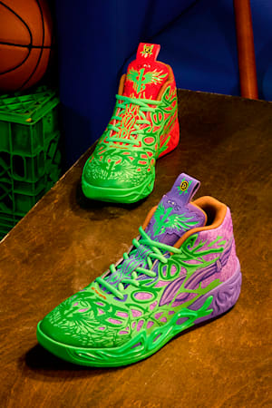 PUMA HOOPS x TMNT MB.04 RD Basketball Shoes Unisex, Fluro Green Pes-PUMA Red-Dark Amethyst, extralarge-GBR