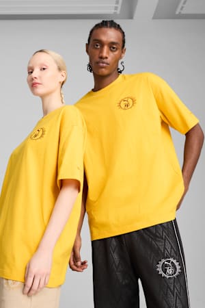 PUMA X HARRY POTTER Oversized Graphic Tee Unisex, Yellow Sizzle, extralarge-GBR