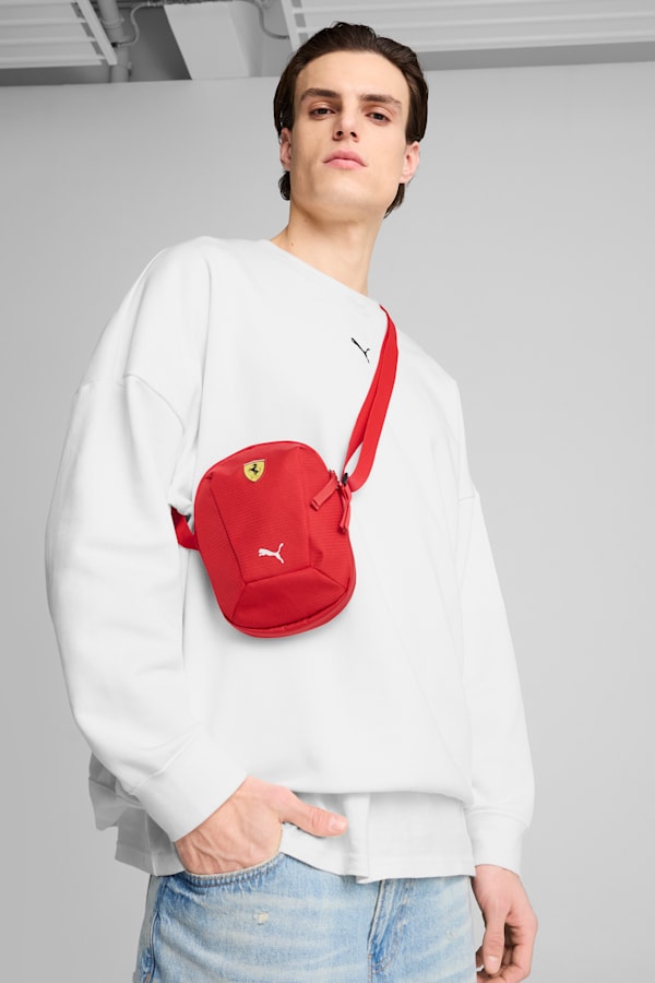 Scuderia Ferrari HP Race Portable Bag, Rosso Corsa, extralarge