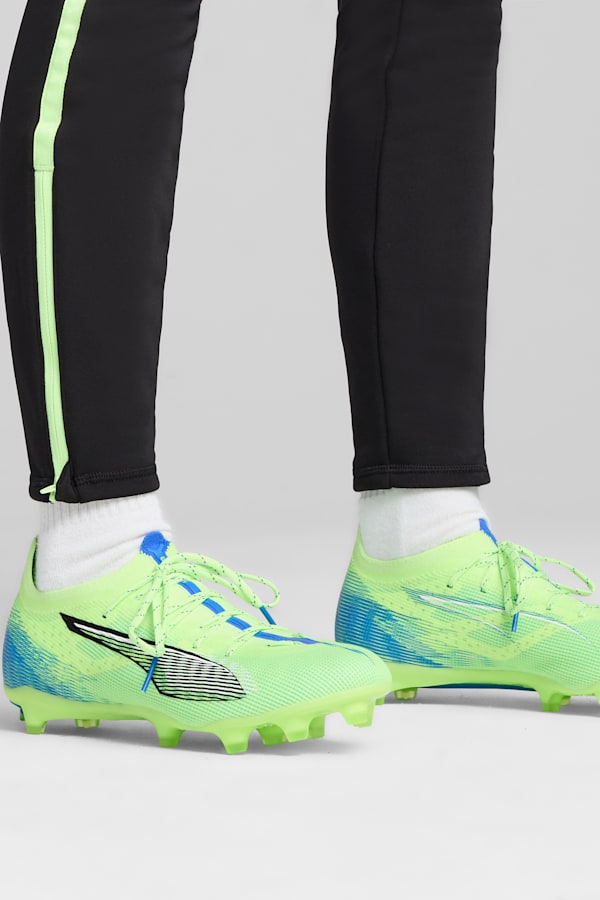 ULTRA 5 PRO FG/AG Football Boots Unisex, Fizzy Apple-PUMA White-Bluemazing, extralarge