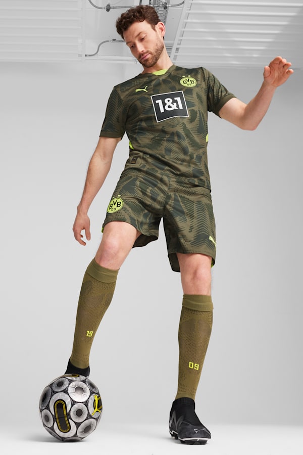 Borussia Dortmund 24/25 Goalkeeper Shorts Men, Olive Drab-Myrtle, extralarge