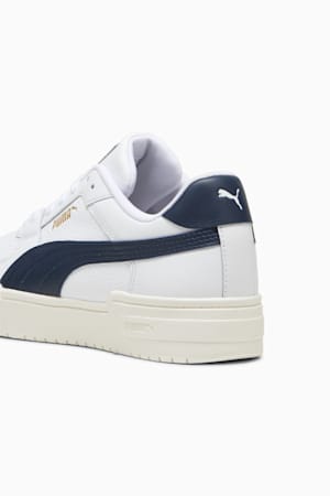 CA Pro Classic Trainers, PUMA White-Club Navy-Warm White, extralarge-GBR