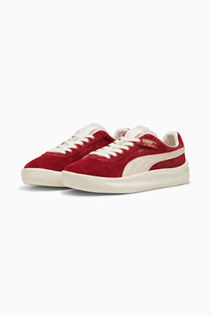 GV Special Suede Sneakers Unisex, Intense Red-Frosted Ivory, extralarge-GBR