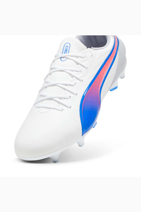 KING MATCH MxSG Football Boots, PUMA White-Bluemazing-Flat Light Gray, extralarge-GBR