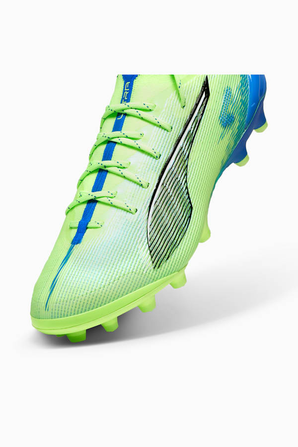 ULTRA 5 ULTIMATE AG Football Boots PUMA