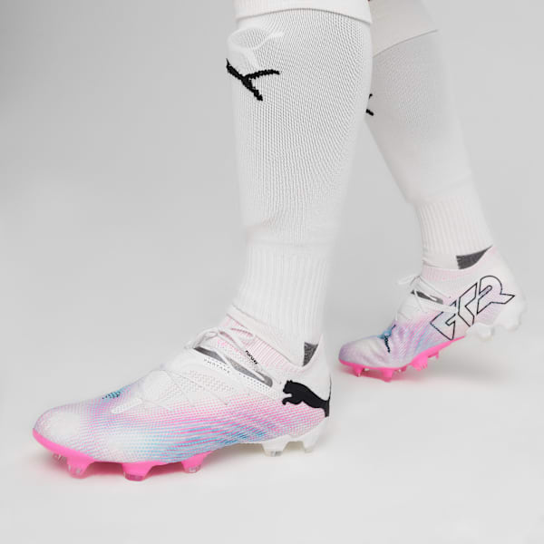 Botines de fútbol FUTURE 7 ULTIMATE FG/AG, PUMA White-PUMA Black-Poison Pink, large-ARG