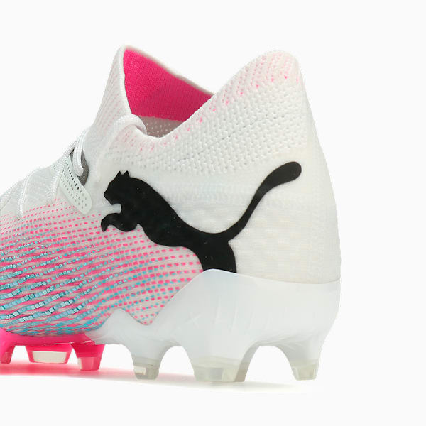 Botines de fútbol FUTURE 7 ULTIMATE FG/AG para mujer, PUMA White-PUMA Black-Poison Pink, large-ARG