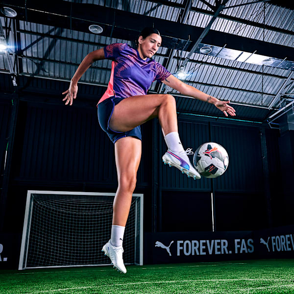 KING ULTIMATE FG/AG Football Boots Women, PUMA White-Bluemazing-Flat Light Gray-Sunset Glow, large-MEX