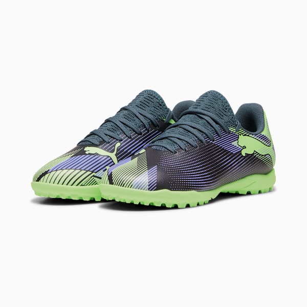 Tacos de fútbol FUTURE 7 PLAY TT juvenil, Gray Skies-Elektro Purple-Fizzy Apple-PUMA White, large-MEX