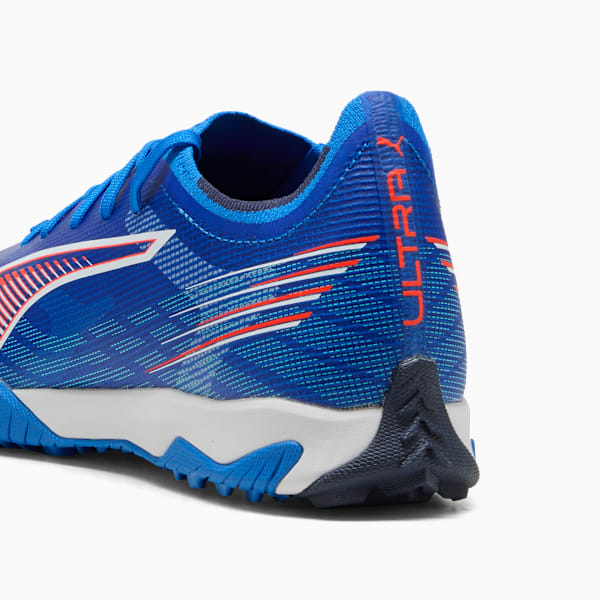 Tacos de fútbol ULTRA 6 MATCH TT, Ultra Blue-PUMA White-Glowing Red, large-MEX