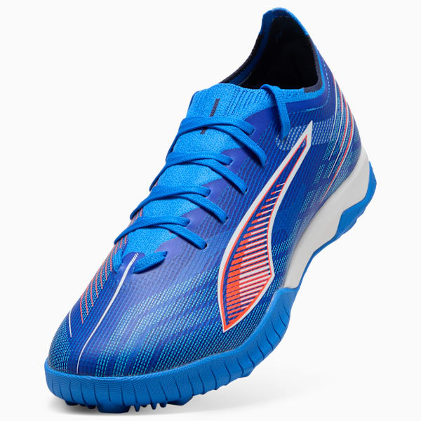 Tacos de fútbol ULTRA 6 MATCH TT, Ultra Blue-PUMA White-Glowing Red, large-MEX