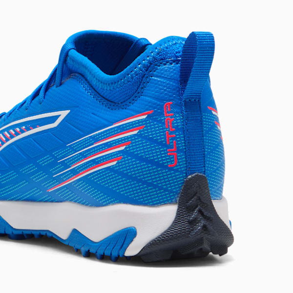 Tacos de fútbol ULTRA 6 MATCH TT Mid para adolescentes, Ultra Blue-PUMA White-Glowing Red, large-MEX