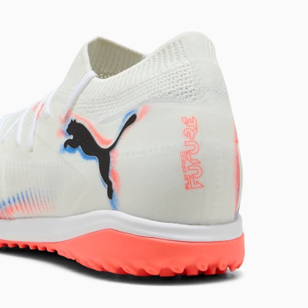 Tacos de fútbol FUTURE 8 MATCH TT, PUMA White-PUMA Black-Glowing Red, large-MEX