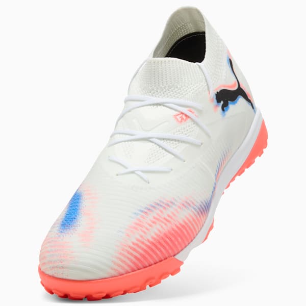 Tacos de fútbol FUTURE 8 MATCH TT, PUMA White-PUMA Black-Glowing Red, large-MEX
