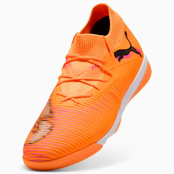 Chuteira Futsal FUTURE 8 MATCH Unissex, Heat Fire-PUMA Black-Ravish, large-BRA