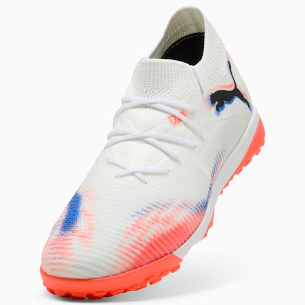 Tacos de fútbol FUTURE 8 MATCH TT para mujer, PUMA White-PUMA Black-Glowing Red, large-MEX