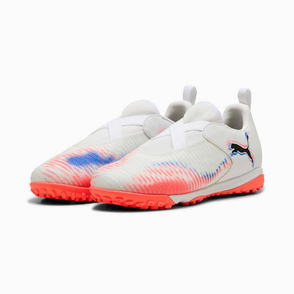 Tacos de fútbol FUTURE 8 MATCH TT Laceless Mid para adolescentes, PUMA White-PUMA Black-Glowing Red, large-MEX