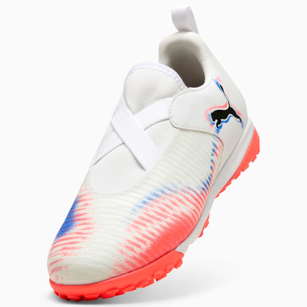 Tacos de fútbol FUTURE 8 MATCH TT Laceless Mid para adolescentes, PUMA White-PUMA Black-Glowing Red, large-MEX