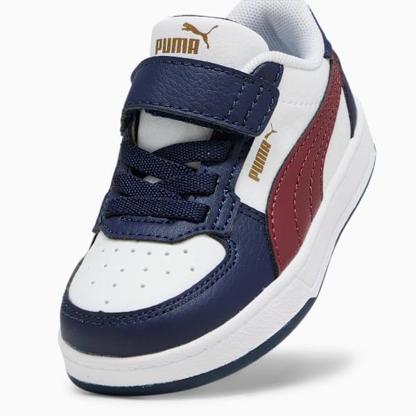 Tenis PUMA Caven 2.0 para bebés, PUMA White-Dark Jasper-PUMA Navy-Gold, large-MEX