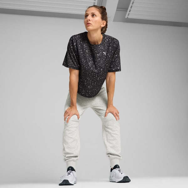 Remera corta con estampado integral Train Favourite para mujer, PUMA Black-Skin AOP, large-ARG