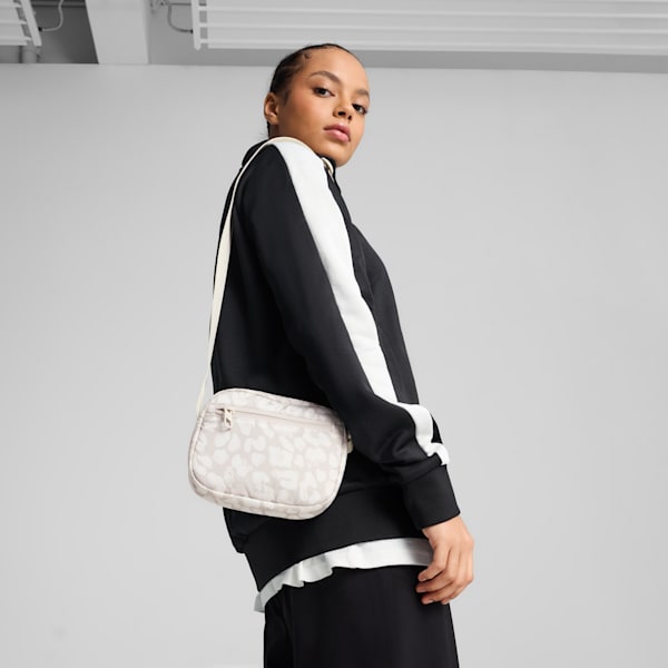 Pop 1L Crossbody Bag Women, Desert Dust-Animal AOP, large-ZAF