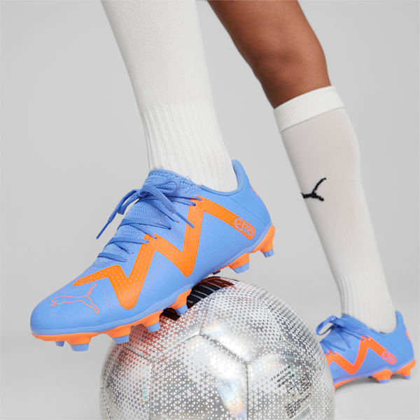 FUTURE Play FG/AG Football Boots Women, Blue Glimmer-PUMA White-Ultra Orange, large-ZAF